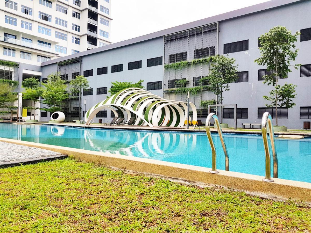 No.7 The Zebra @ Puchong Skypod Residence 외부 사진